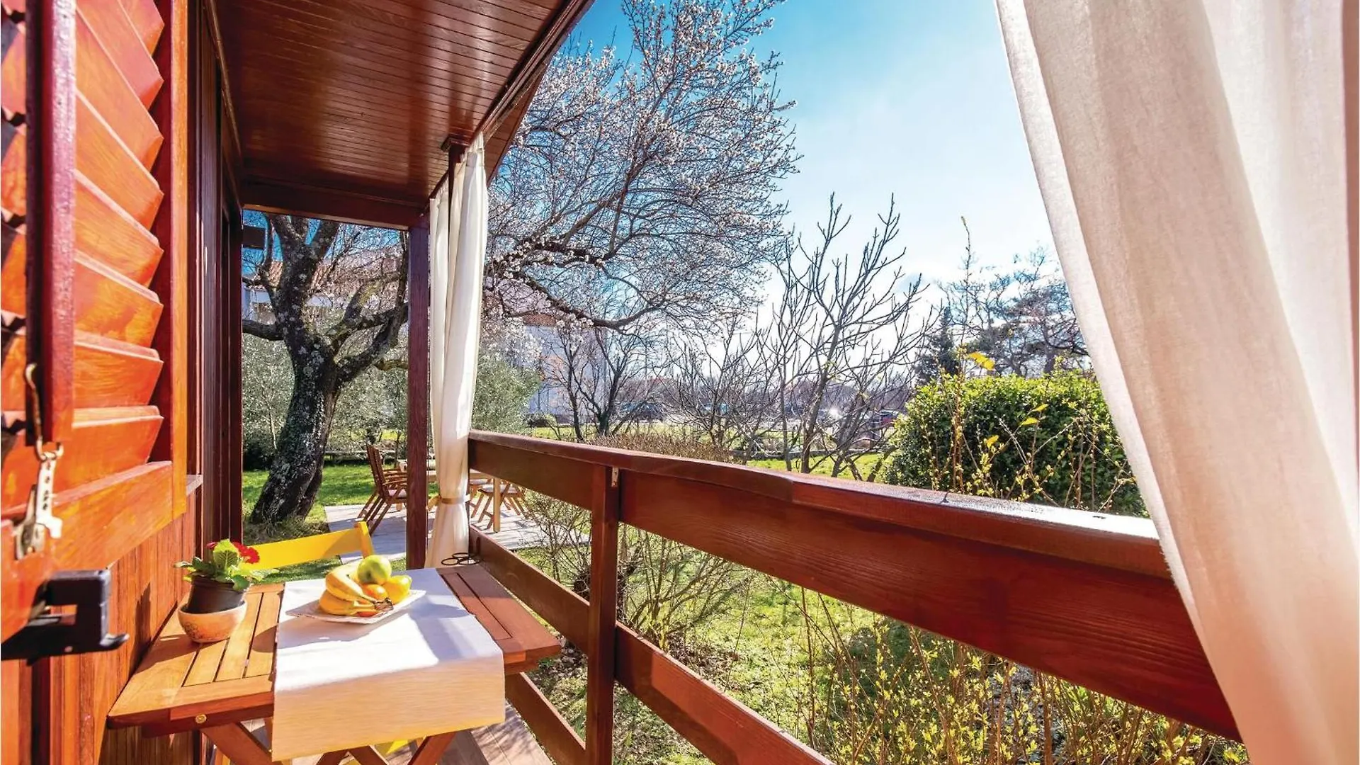Cozy Home In Smrika With House A Panoramic View